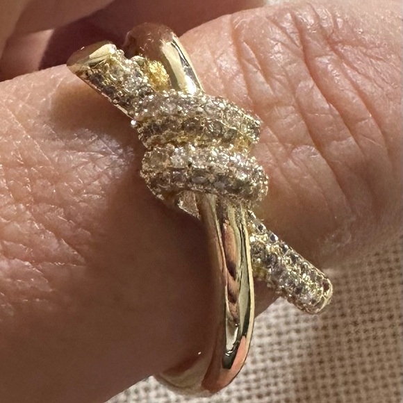 Elegant Gold and Cubic Zirconia Knot Ring - Picture 2 of 3